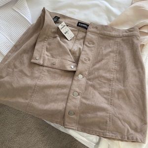 Size 8 express skirt new with tags